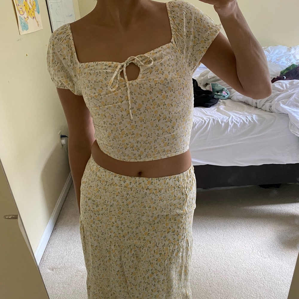 Hollister Floral Matching Set